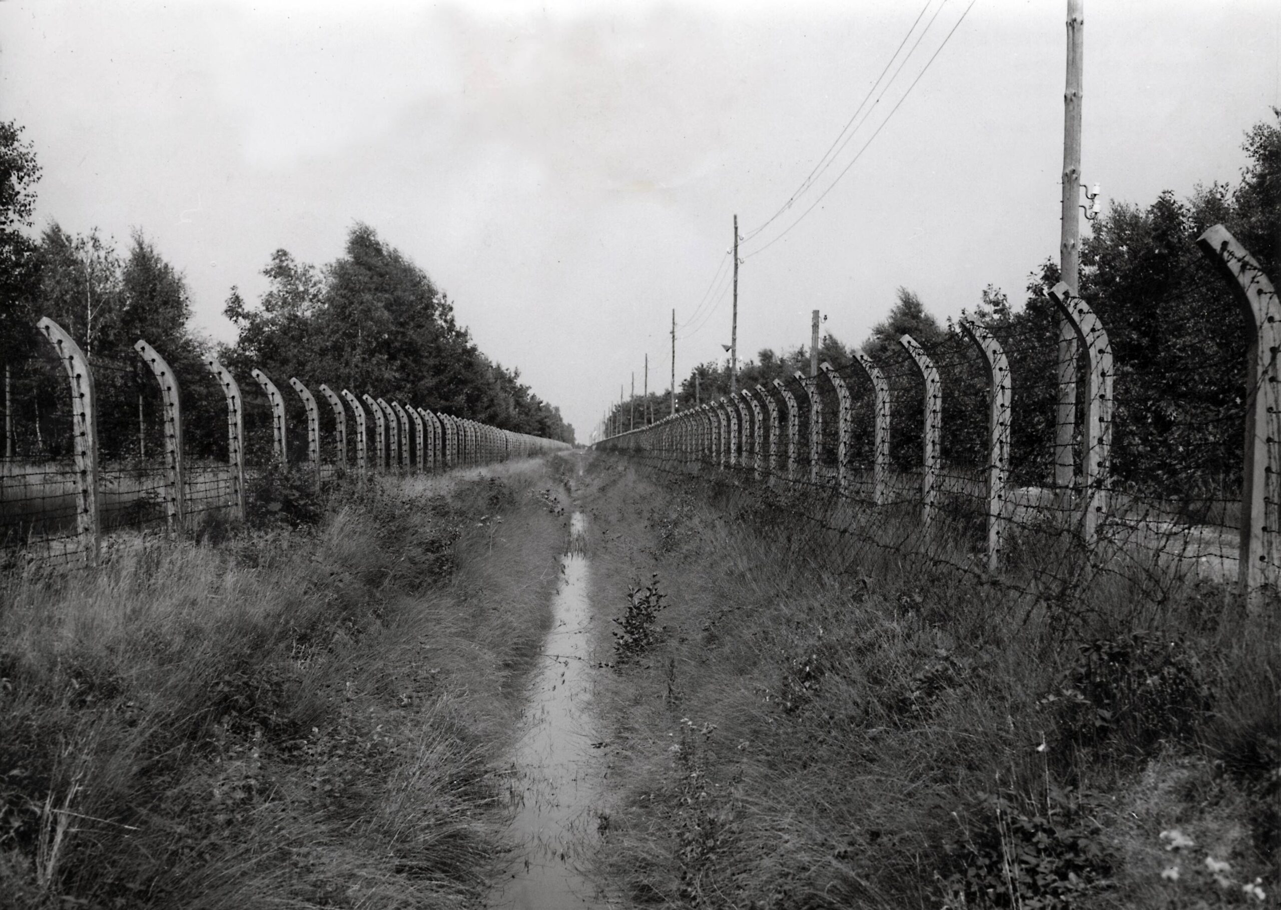 Omheind pad Kamp Vught